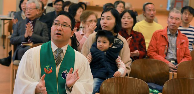 Die Koreanisch-Evangelische Gemeinde Rhein-Main besteht seit 50 Jahren. Seit 2001 gehört sie zur Evangelischen Kirche in Hessen und Nassau. |Foto: Rolf Oeser