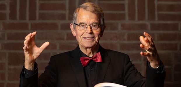 Seit Jahrzehnten ist Jürgen Blume eine Größe im Offenbacher Kulturleben. Nun will er kürzer treten. | Foto: Rolf Oeser