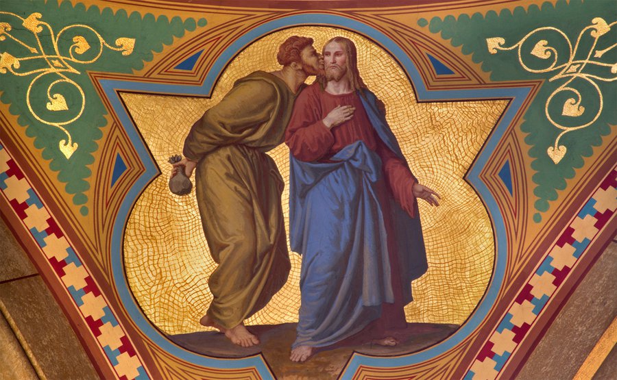 Judas verriet Jesus mit einem Kuss. Foto: Renáta Sedmáková/Fotolia.com