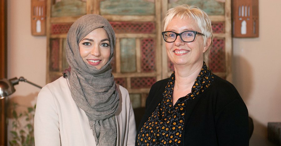 Khola Maryam Hübsch und Antje Schrupp beim Interview 2016. | Foto: Ilona Surrey