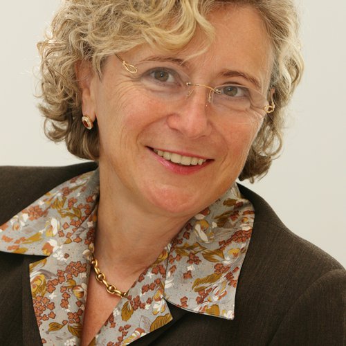Gebhardt, Esther, *1955, Pfarrerin, Vorstandsvorsitzende des Evangelischen Regionalverbandes 1990 – 2014