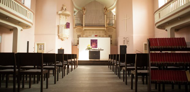 Innnenansicht der evangelischen Christuskirche in Nied  I Foto: Evangelisches Medienhaus