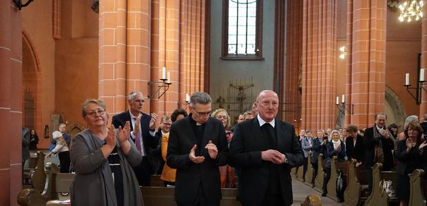 Applaus für Johannes zu Eltz  |  Foto: Anne Zegelman