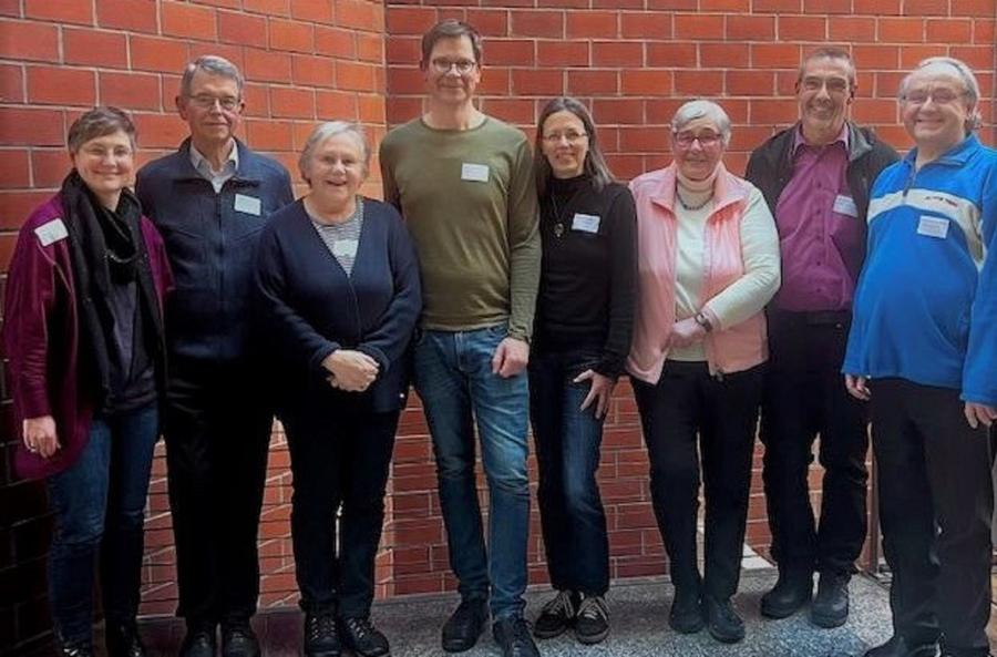 Der neue Kirchenvorstand des Zusammenschlusses : Kirsten Prinz, Jürgen Blume, Angela Sluyter, Jens Pohlmann, Anna Staedler, Anita Johannes, Pfarrer Thomas Jourdan, Armin Hinterseher I  Foto privat