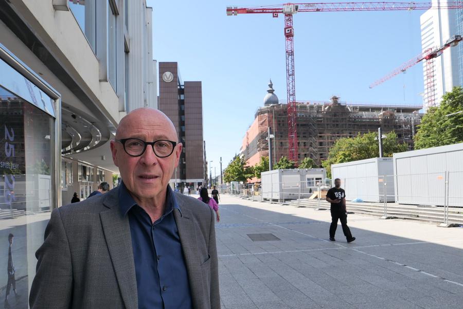 Gunter Volz, Pfarrer für gesellschaftliche Verantwortung, zwischen Bahnhofsviertel und Oper I Foto: Bettina Behler