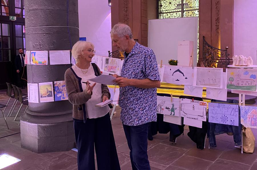 Susanna Faust Kallenberg, Pfarrerin für interreligiösen Dialog, im Gespräch mit Hans Robert Hiegel I Foto Bettina Behler