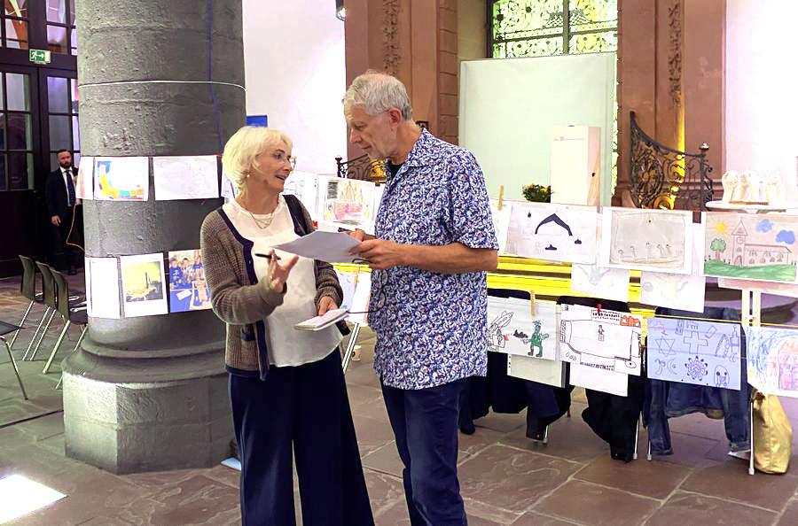 Susanna Faust Kallenberg, Pfarrerin für interreligiösen Dialog, im Gespräch mit Hans Robert Hiegel I Foto Bettina Behler