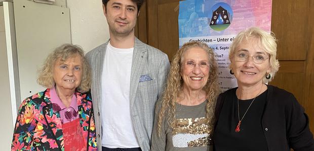 v.li: Petra Kunik, Vors. der Ges. für Christlich-Jüdische Zusammenarbeit (GCJZ) Frankfurt, Esad Sahin, stellv. Vors. der Türkischen Gemeinde in Dtld, Leah Frey-Rabine, Susanna Faust Kallenberg, Pfarrerin für Interreligiösen Dialog I Foto: Bettina Behler
