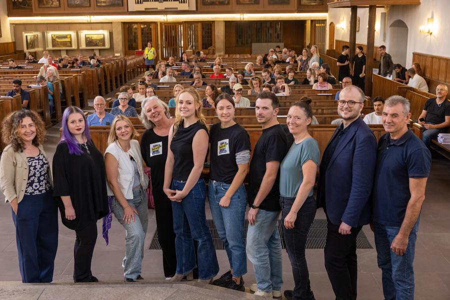 "Unkürzbar": Initiativen debattieren über Protest gegen Sozialkürzungen  I Foto: Rolf Oeser