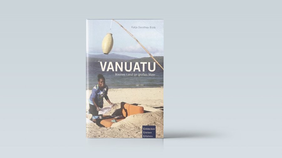 Ein Buch zum Einlesen in das diesjährige Weltgebetstags-Land: Katja Dorothea Buck - Vanuatu. Missionshilfe-Verlag, 176 S., 9,80 Euro