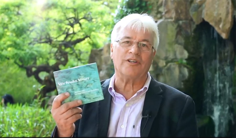 Eugen Eckert präsentiert die CD „Wie frisches Wasser“, Dehm Verlag 2021, Laufzeit: 48:04 Minuten; 18 Euro. | Youtube-Screenshot