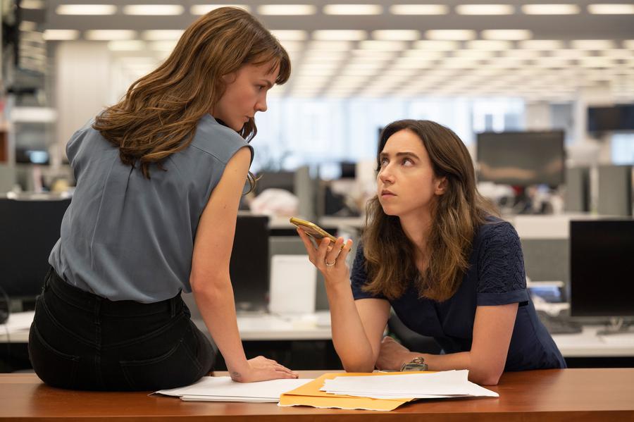 Die Recherchen von Megan Twohey (gespielt von Cary Mulligan, links) und Jodi Kantor (Zoe Katan) lösten eine weltweite Debatte über sexualisierte Gewalt aus. | Foto: Universal Pictures