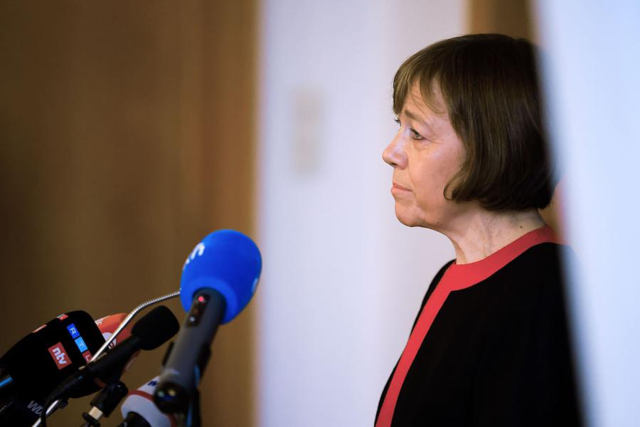 Annette Kurschus bei der Pressekonferenz, auf der sie ihren Rücktritt als EKD-Ratsvorsitzende bekanntgab. | Foto: Detlef Heese / epd-Bild