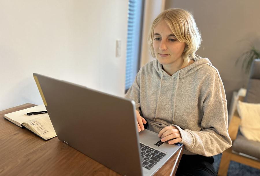 Nach ihrem Umzug nach Frankfurt sucht Hannah Bitzer eine Möglichkeit, sich ehrenamtlich zu engagieren. | Foto: Daniel Thoma