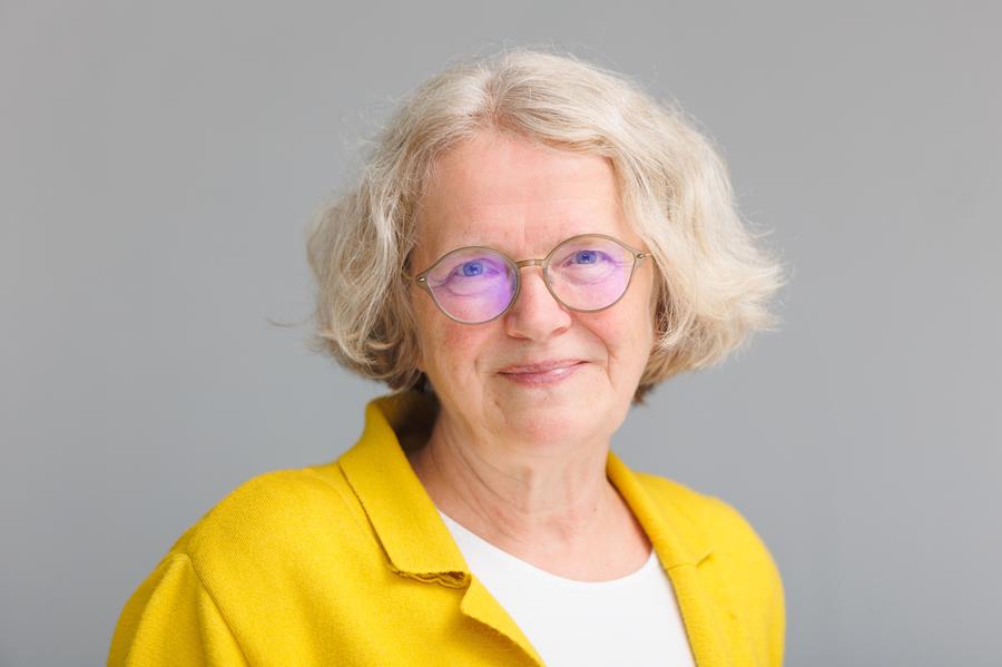 Sabine Mueller Langsdorf ist Friedenspfarrerin in Hessen. Foto: Peter Bongard