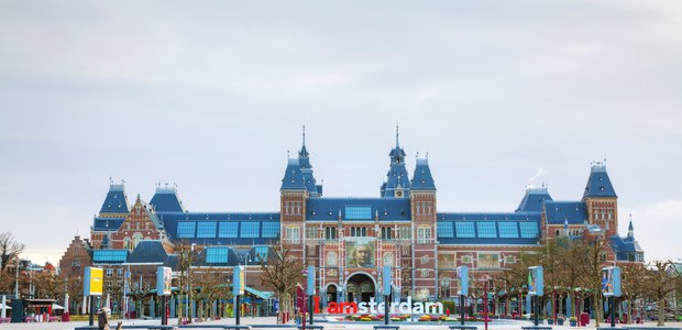 Teilnehmer der Reise nach Amsterdam werden unter anderem das Reichsmuseum, eines der Wahrzeichen der Stadt, besuchen.  |
