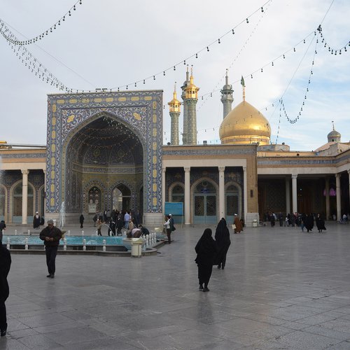 Das Heiligtum der Fatemeh Ma'soumeh in Qom  |  Fotografin: Bettina Behler