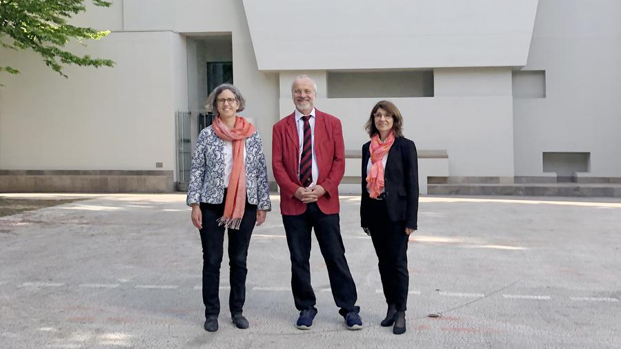 20 Jahre neue Dornbuschkirche: v.li. Tina Greitemann, Klaus-Dieter Drescher, Anja Harzke  I Foto: Dornbuschgemeinde