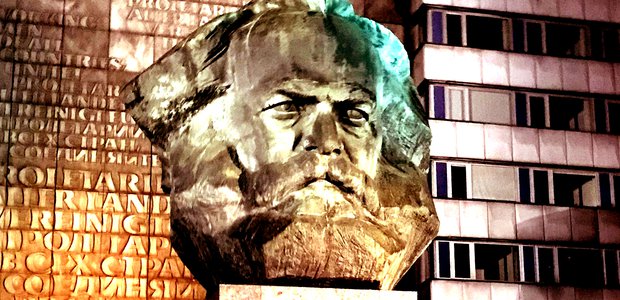 Der Ober-Revoluzzer wird 200: Karl-Marx-Statue in Chemnitz.  |  Foto: Antje Schrupp
