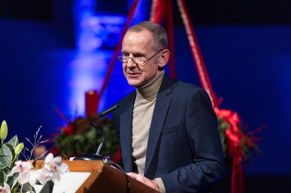 Singen gebe Kraft und vertreibe die Angst, sagte Stadtdekan Holger Kamlah in seiner Rede. |