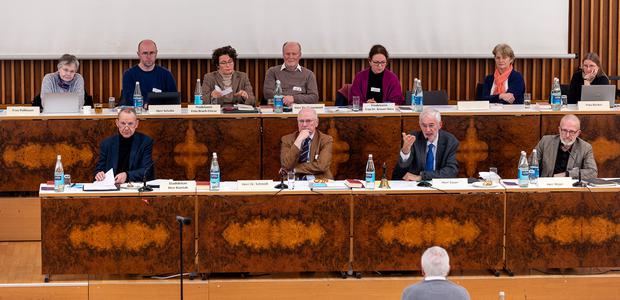 Die Regionalversammlung/Stadtsynode ist quasi das Parlament der Evangelischen Kirche in Frankfurt und Offenbach.  |  Foto: Rolf Oeser