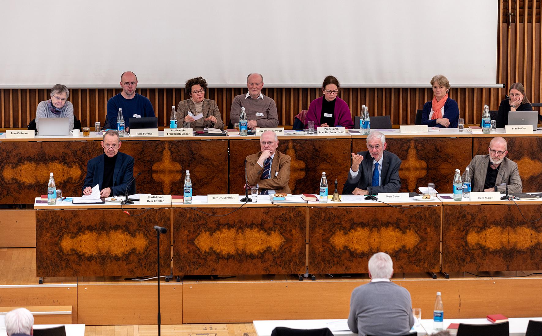 Die Regionalversammlung/Stadtsynode ist quasi das Parlament der Evangelischen Kirche in Frankfurt und Offenbach.  |  Foto: Rolf Oeser