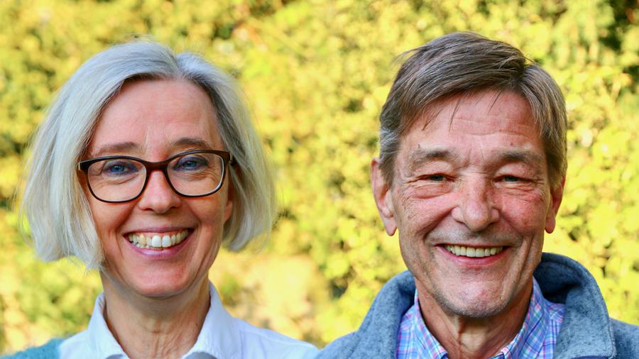 Stephanie Korbmacher und Jörg Schumann gehören dem Team an, das "Talente teilen" in der Dornbuschgemeinde organisiert.  |  Fotos: Privat