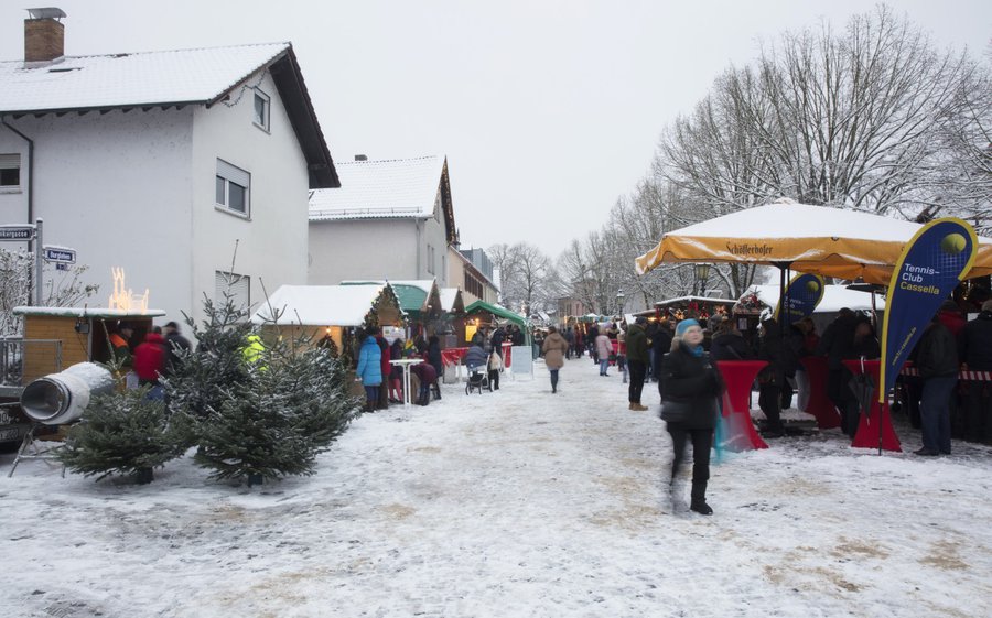 Heimelige Schnee-Atmosphäre: Voriges Jahr beim Weihnachtsmarkt in Fechenheim. | Foto: Rui Camilo