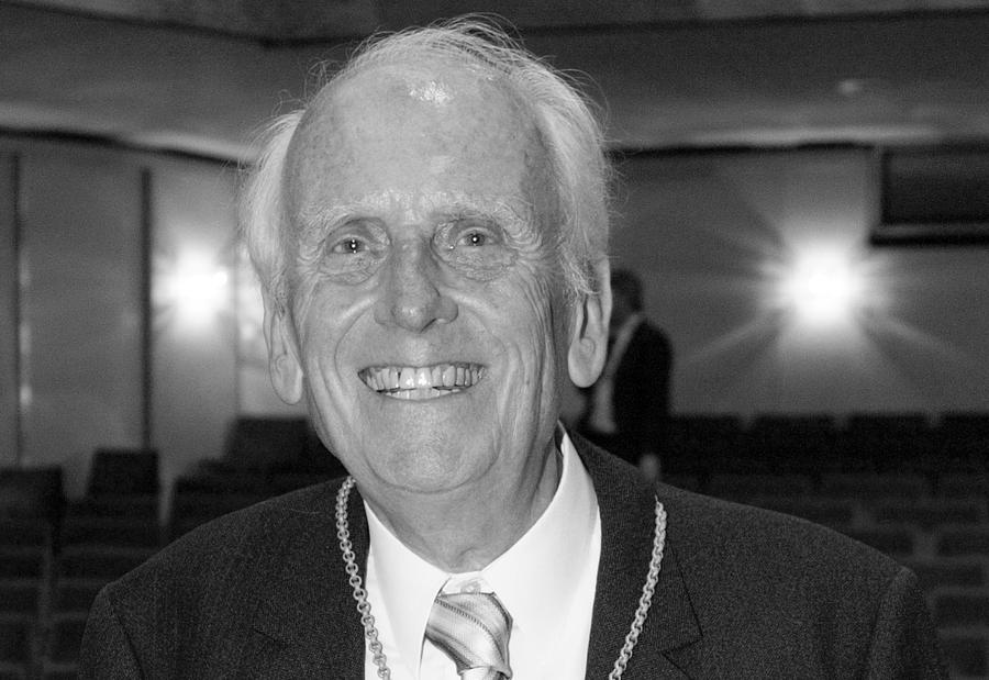 Prof. Dr. Ulrich Gottstein |