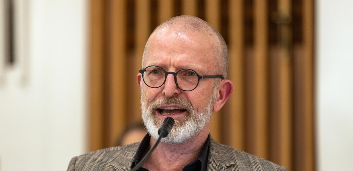 Stefan Majer bei seiner Wahlrede vor der Stadtsynode. |