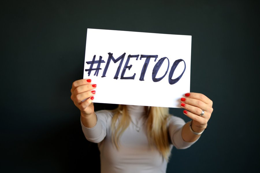Unter dem Hashtag #metoo (Englisch: Ich auch) haben Opfer sexualisierter Gewalt vor zwei Jahren im Internet auf das Ausmaß des Problems hingewiesen. | Foto: Mihai Surdu/unsplash.